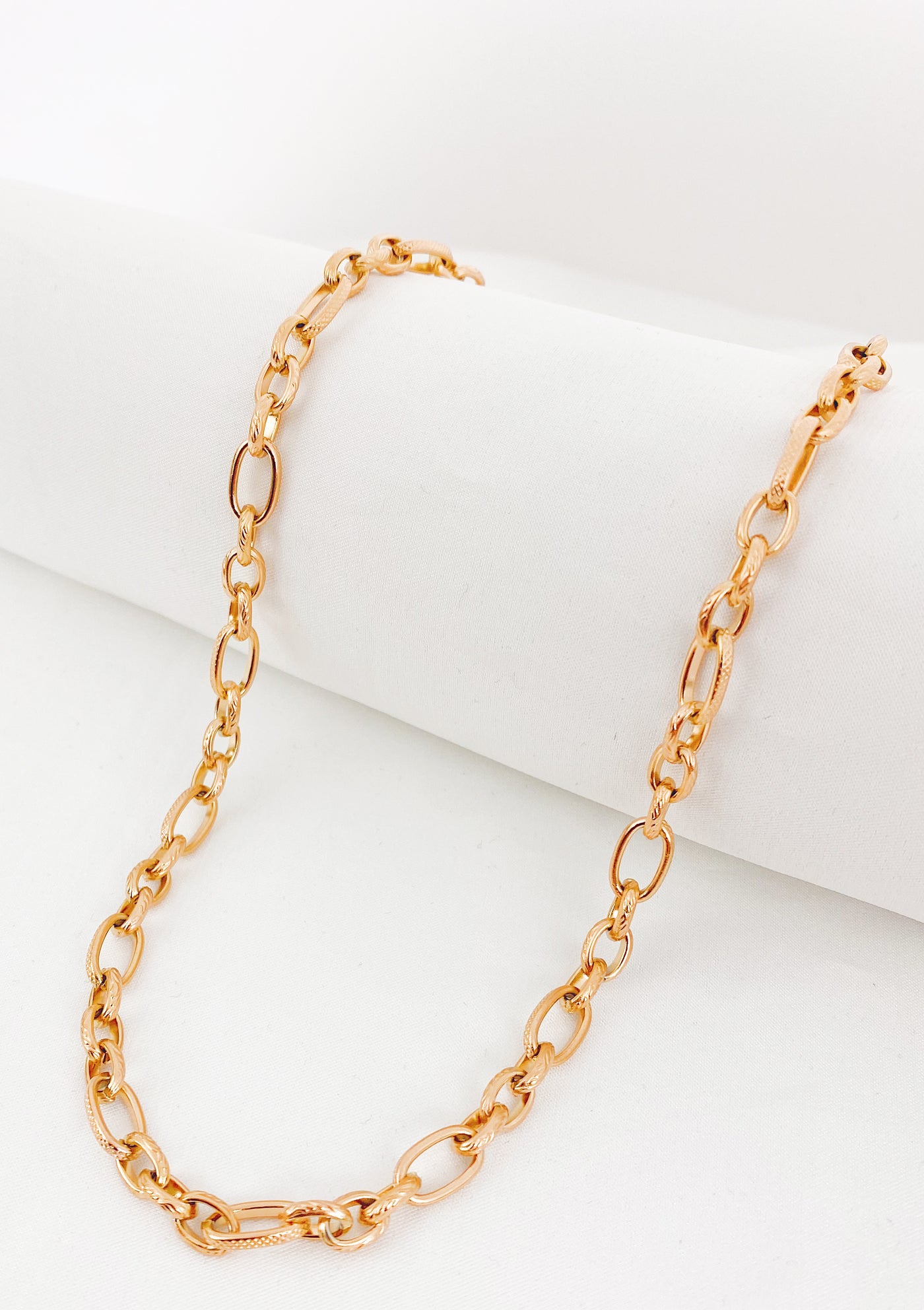 Chunky Oval Figaro Chain Necklace Rose Gold