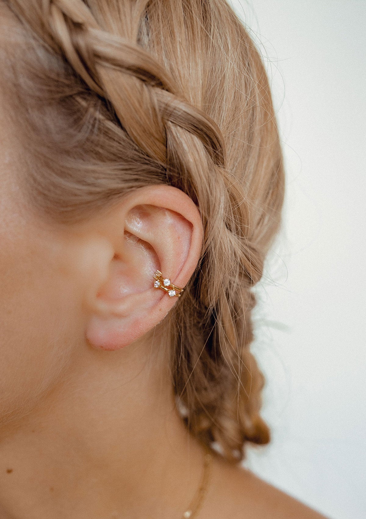 Band Ear Cuff Ohrring mit Zirkoniasteinen Sterlingsilber in Gold