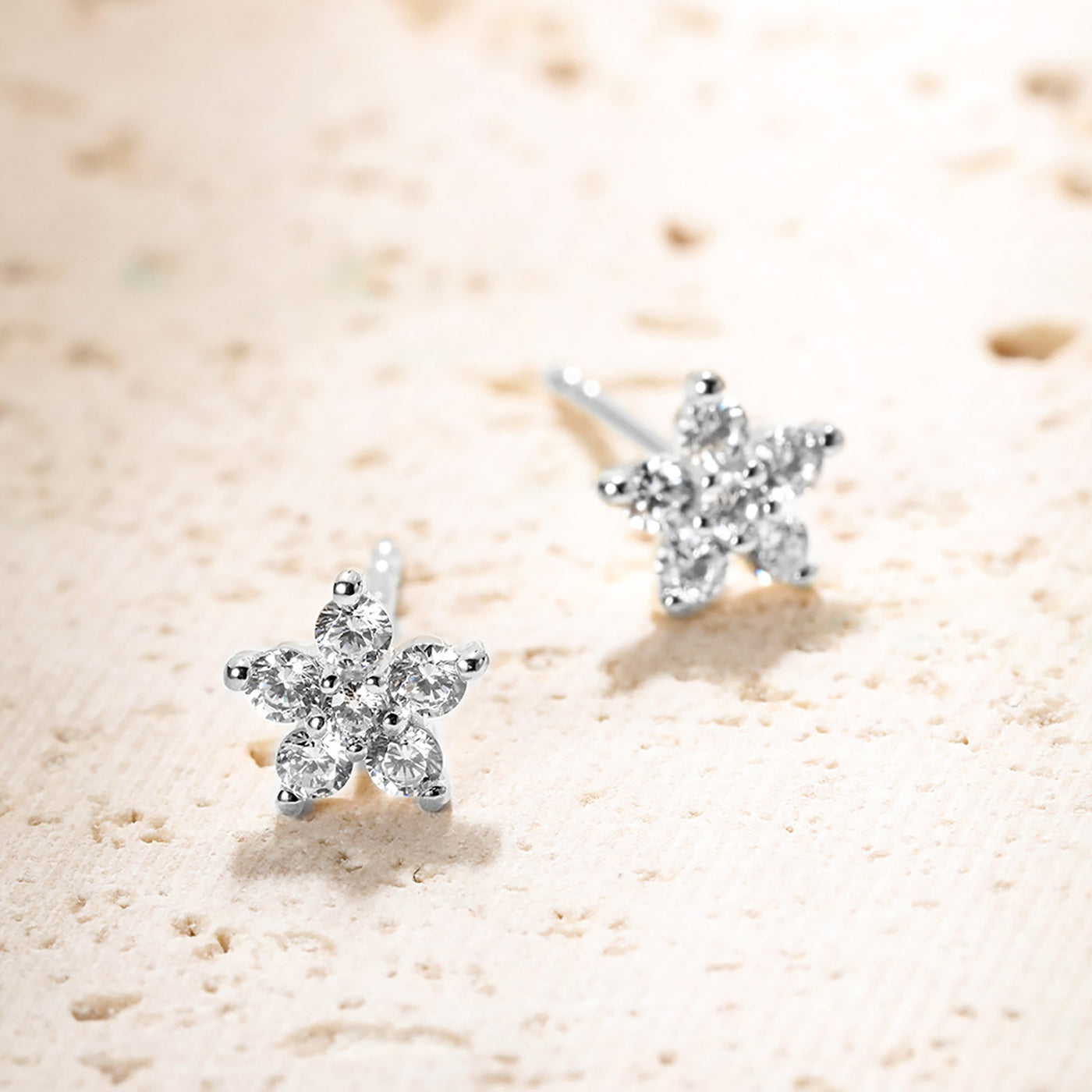 Bloom Stud Earrings 9K Gold