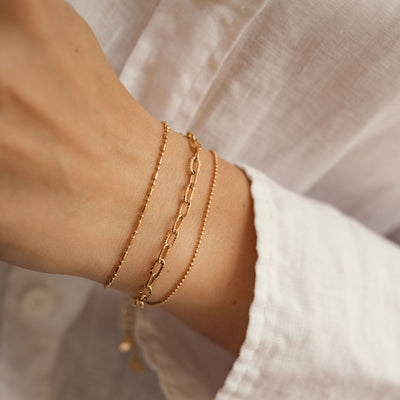 Bead and Bar Chain Bracelet Gold