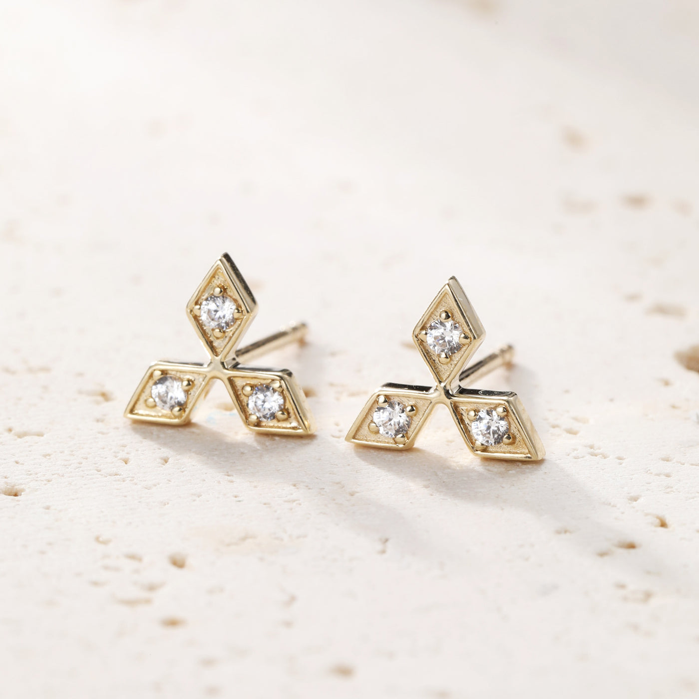 Blissful Stud Earrings 9K Gold