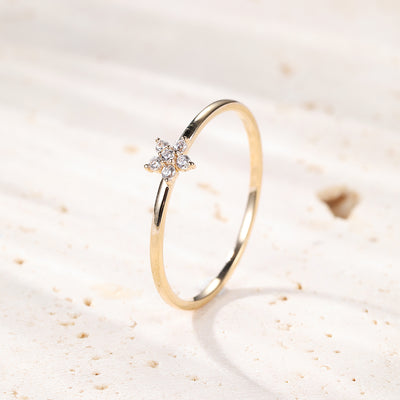 Anillo Bloom en Oro Macizo 14K