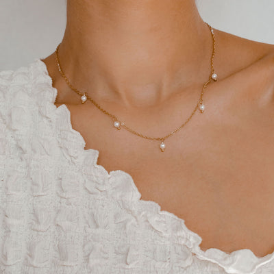 Cinque Pearl Chain Necklace Gold