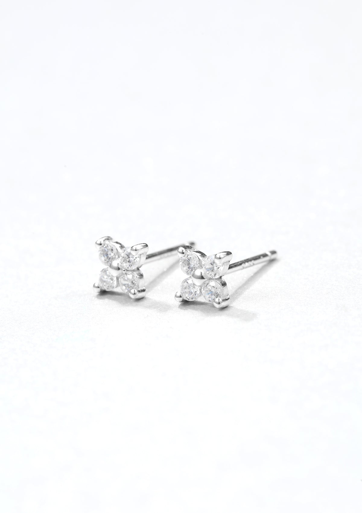 Daisy Stud Earrings Sterling Silver