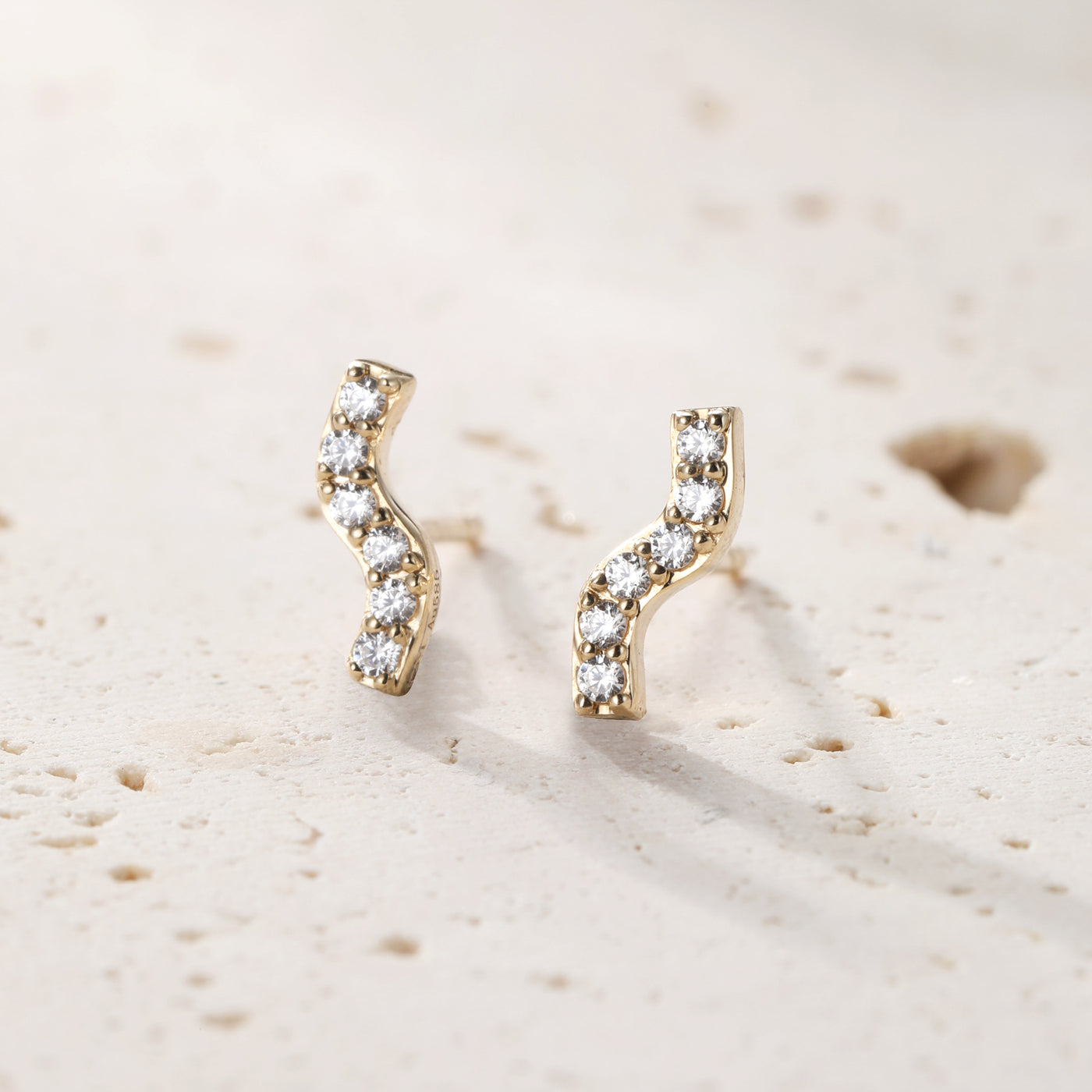 Flow Stud Earrings 14K Gold