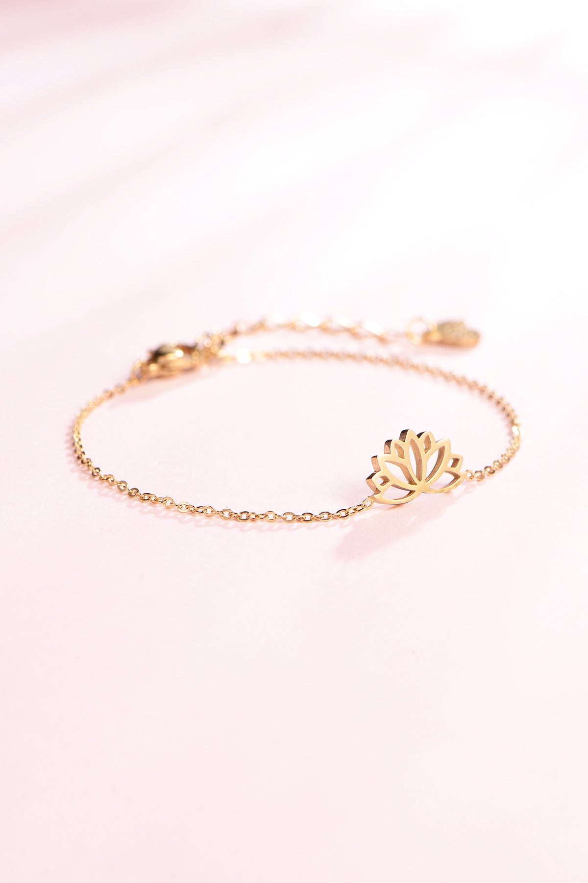 Brazalete de Loto en Oro