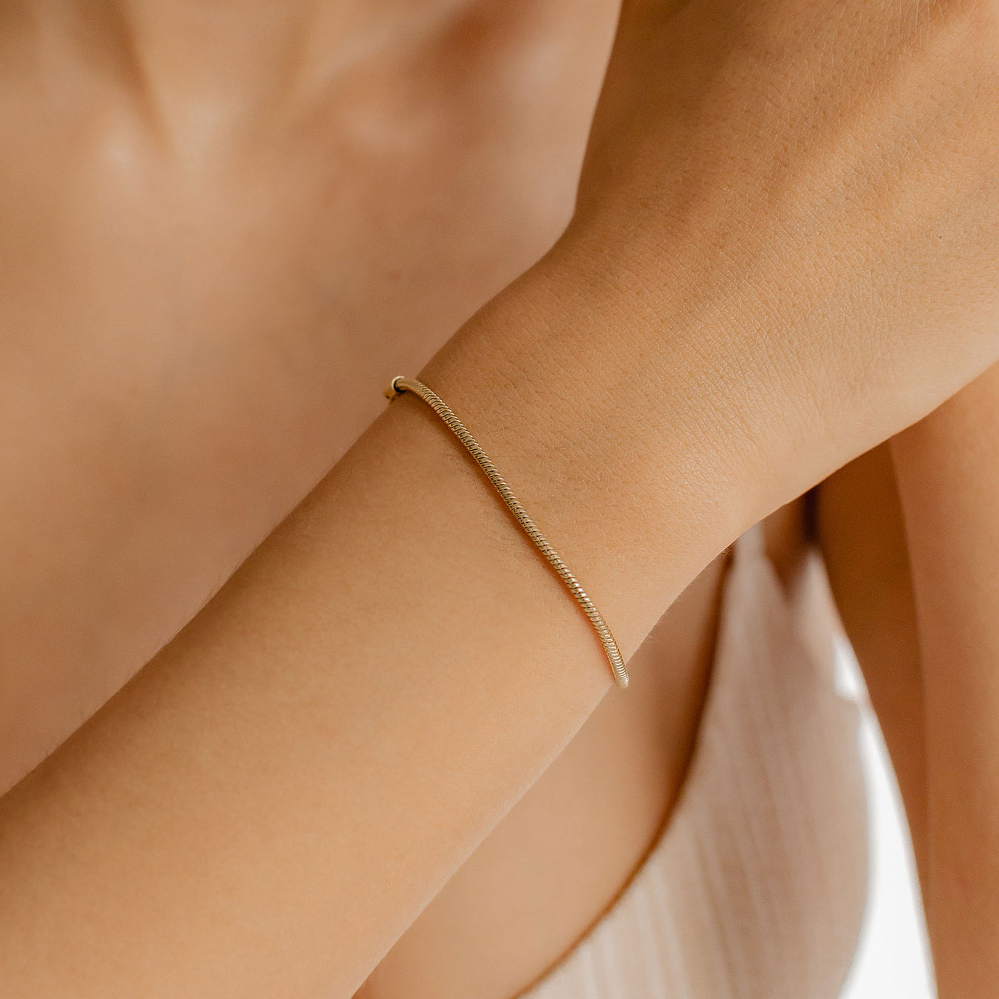 Rundes Schlangenarmband Gold