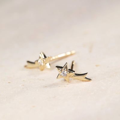 Shooting Star Studs 9K Gold