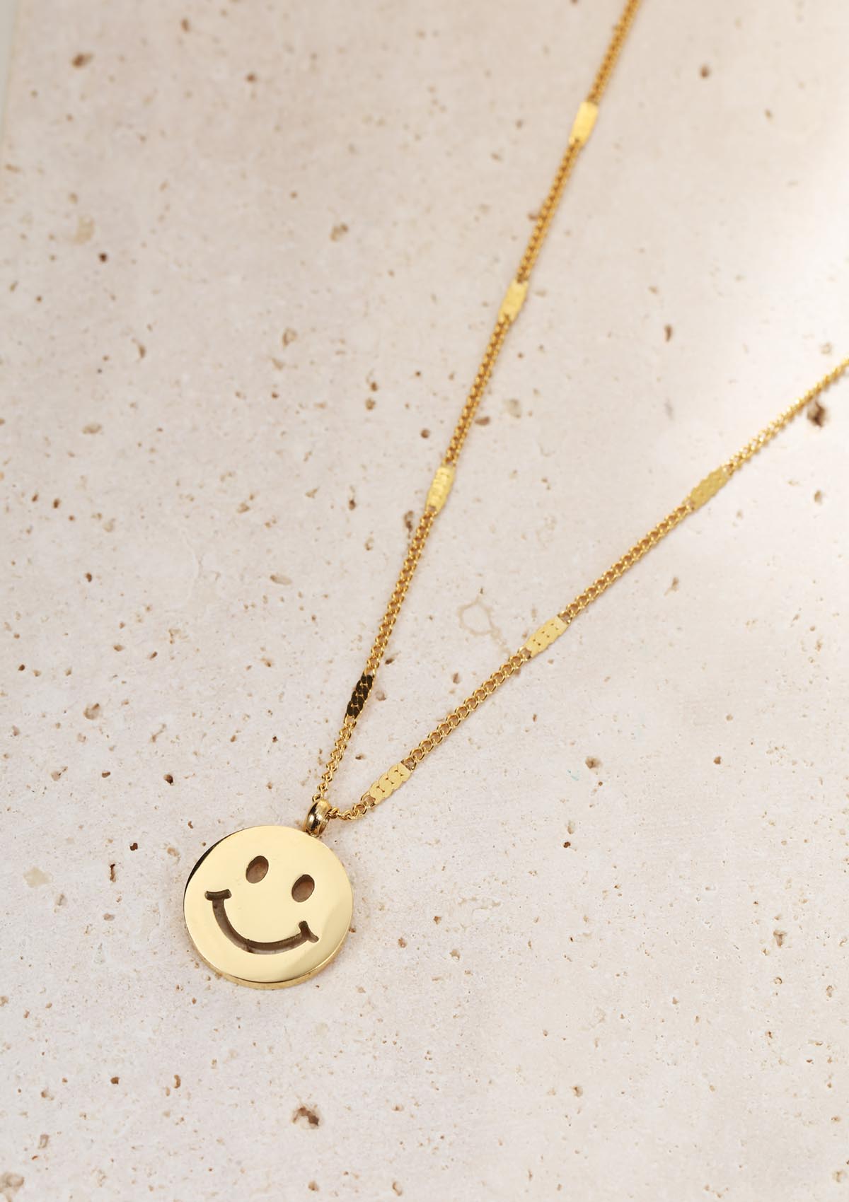 Kette Smiley Gesicht Anhänger Sterlingsilber Happiness in Gold – Hey